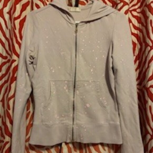 Full zip Hoodie with Flowers intertwined with Dragon by Haute Rag, Size Medium - Picture 2 of 5